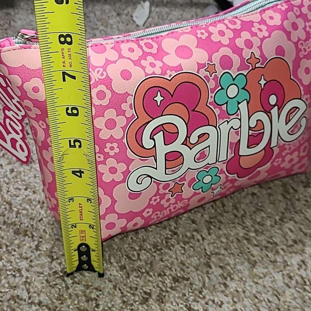 Barbie Make-up Accessory Bag - Picture 6 of 7